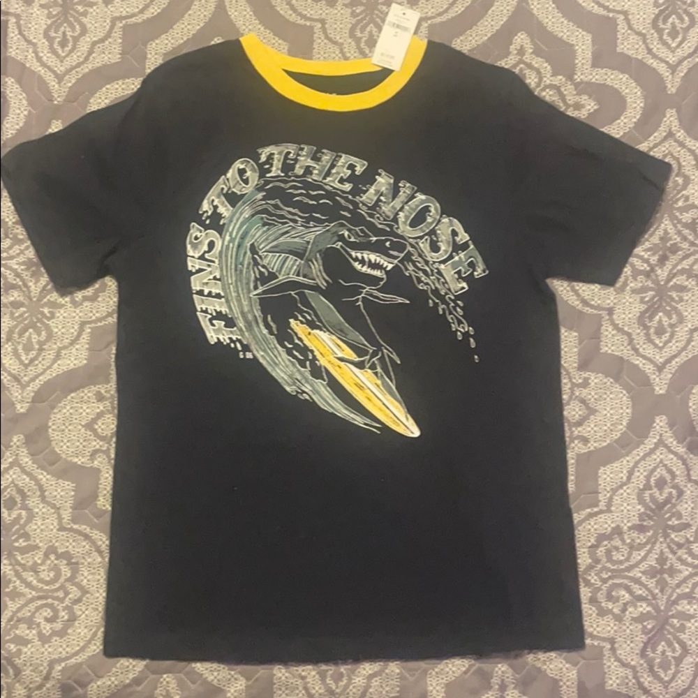 GAP Brand NEW Tshirt Boys Sz M. Shark Graphic